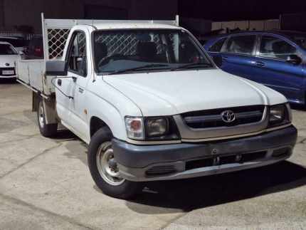 2005 Toyota Hilux RZN149R MY04 4x2 White 5 Speed Manual Cab Chassis Clontarf Redcliffe Area Preview