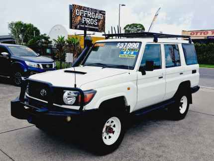2010 TOYOTA LANDCRUISER VDJ76R (4X4) 4.5L  V8 TURBO DIESEL, 5SP MANUAL! 5 SEATER WAGON! Caboolture Caboolture Area Preview