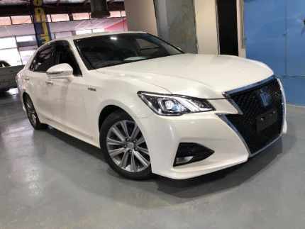 2016 Toyota Crown White Automatic Sedan Liverpool Liverpool Area Preview