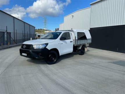 2017 Toyota Hilux TGN121R MY17 Workmate White 6 Speed Automatic Cab Chassis Cardiff Lake Macquarie Area Preview