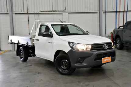2017 Toyota Hilux GUN122R Workmate 4x2 White 5 Speed Manual Cab Chassis Oakleigh Monash Area Preview