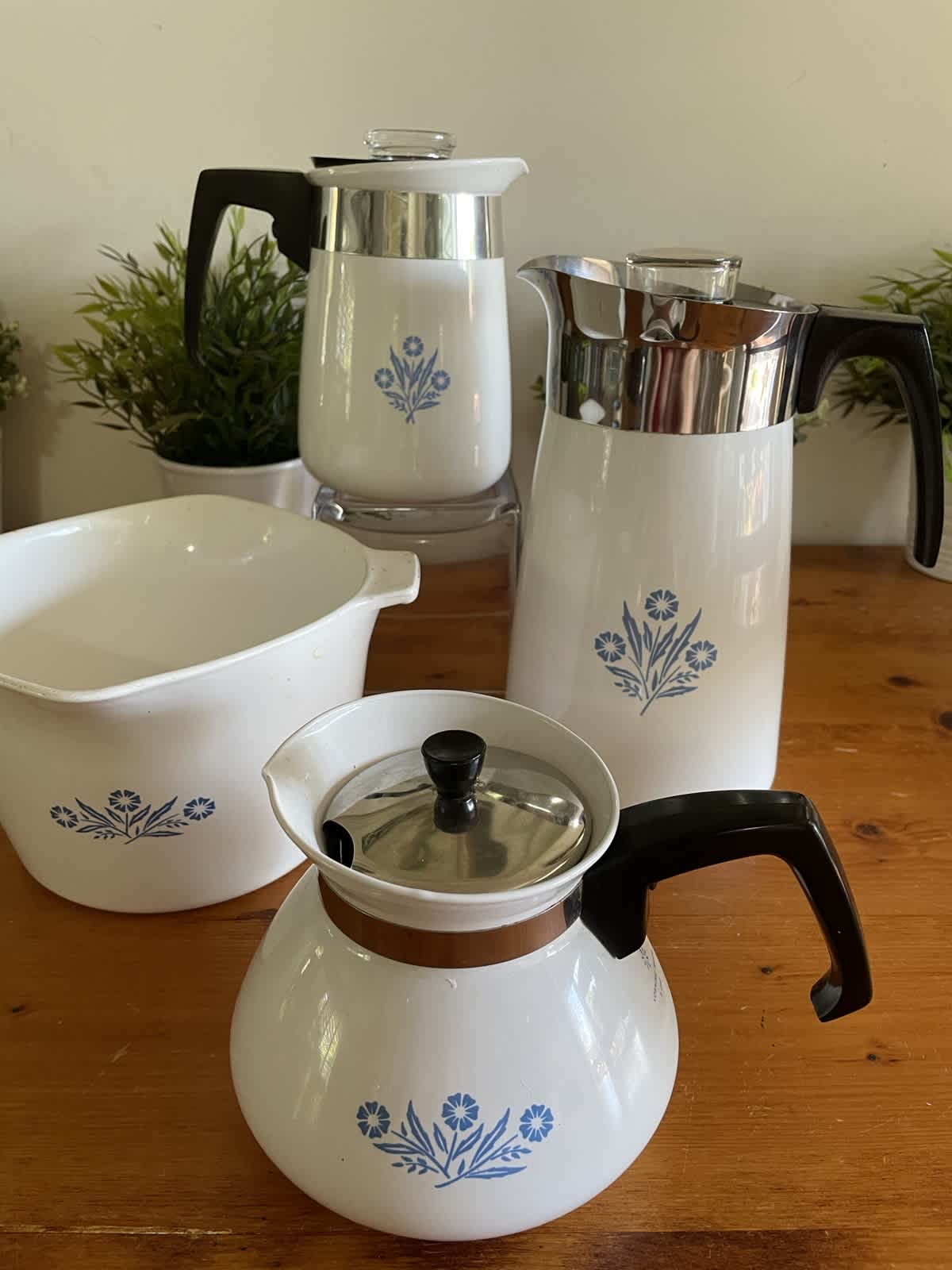 Corning Ware Blue Cornflower Coffee Percolator, Tea Pots,Measure