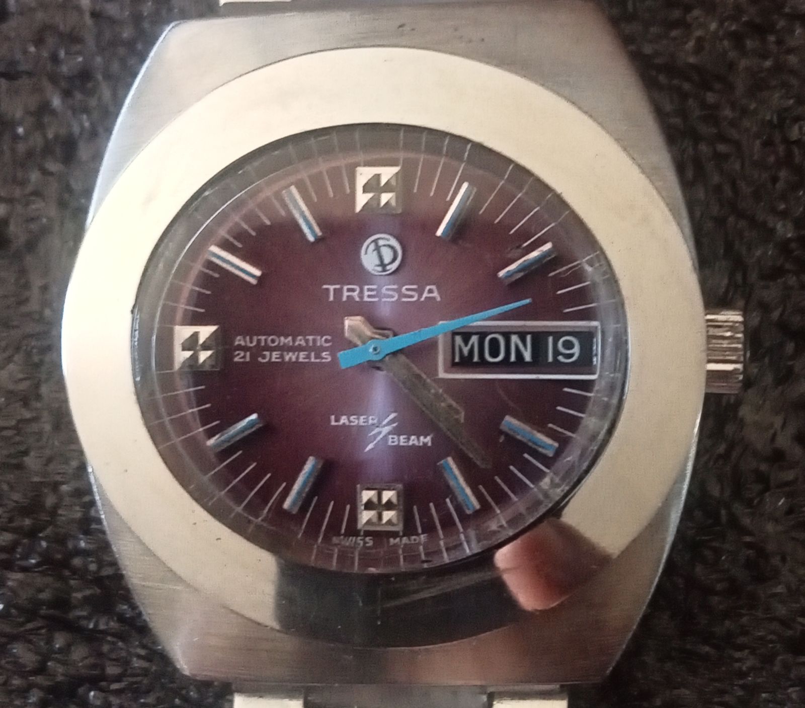 Vintage TRESSA LASER BEAM (Swiss Made) Mens Wristwatch 21J - Main Image