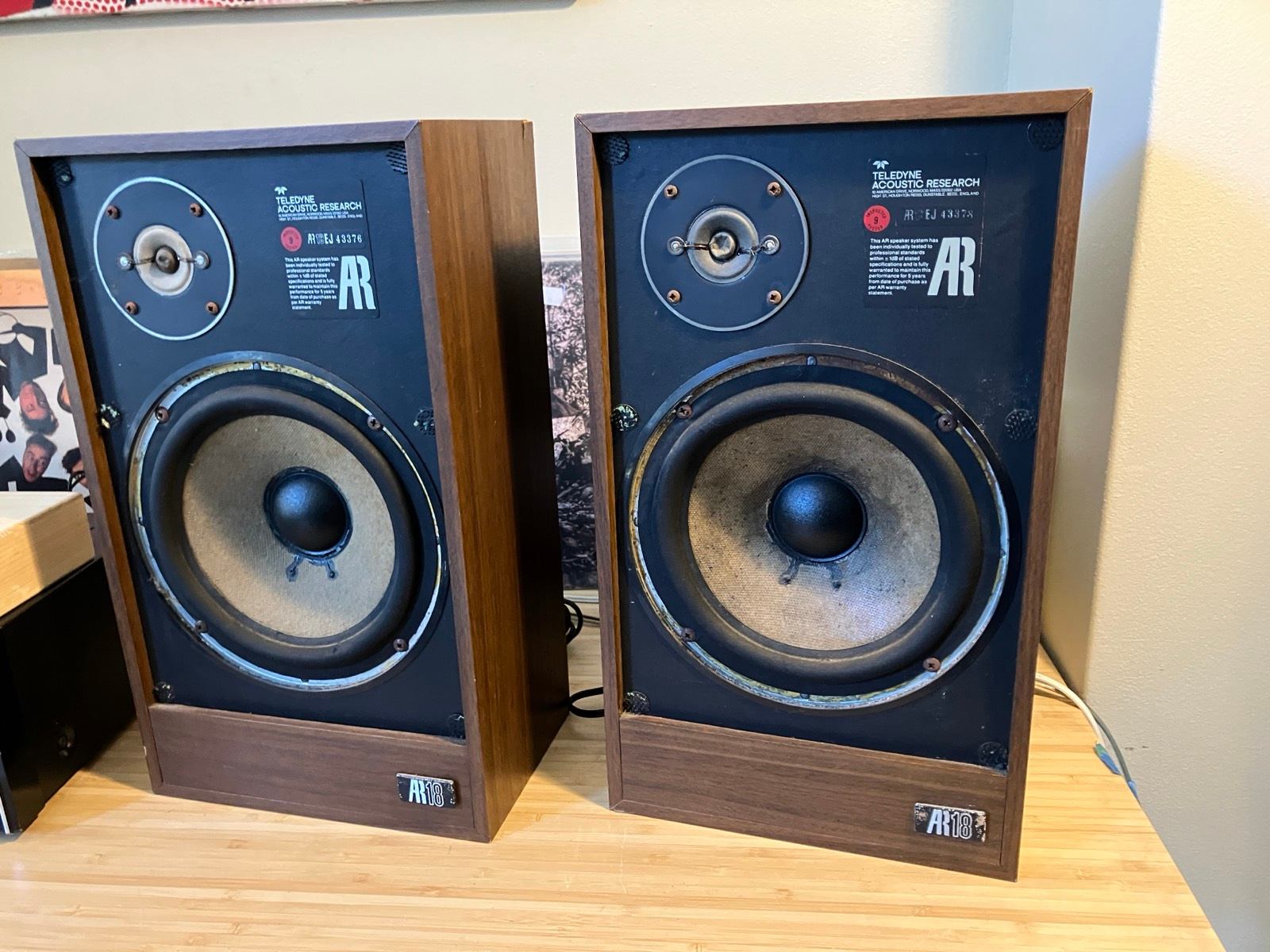 Vintage Acoustic Research AR18 Monitors Speakers in Glebe NSW
