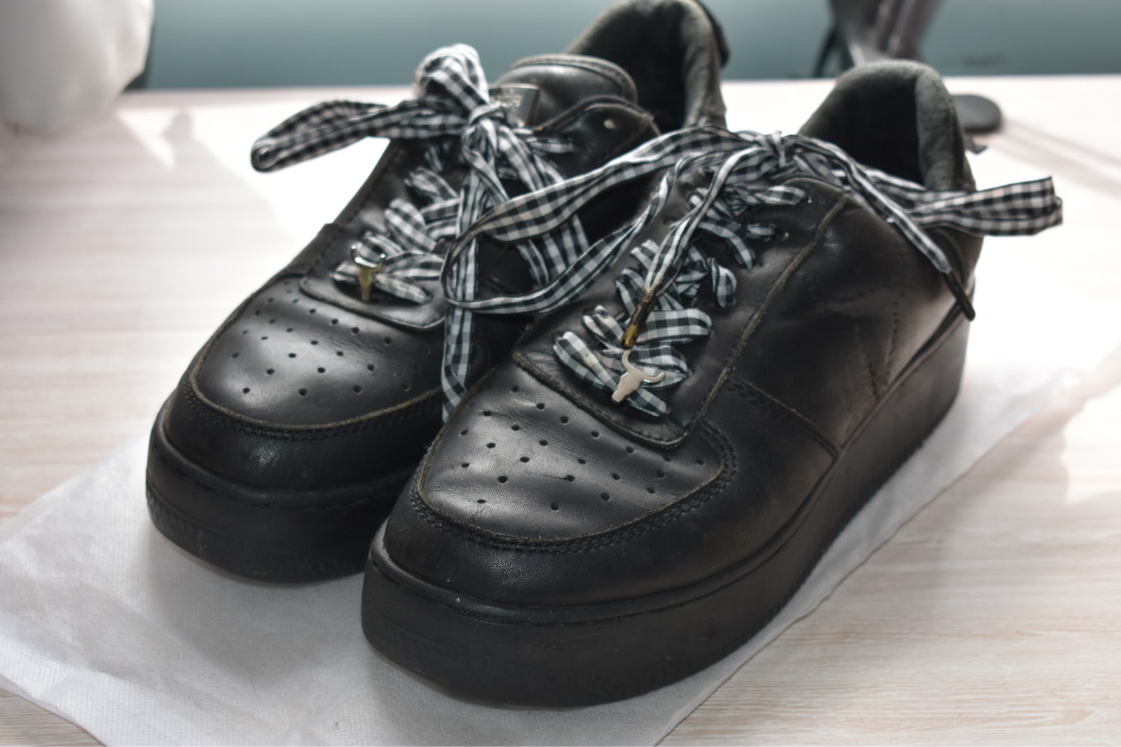 Platform Windsor Smith Sneakers with Checkered laces AU/37