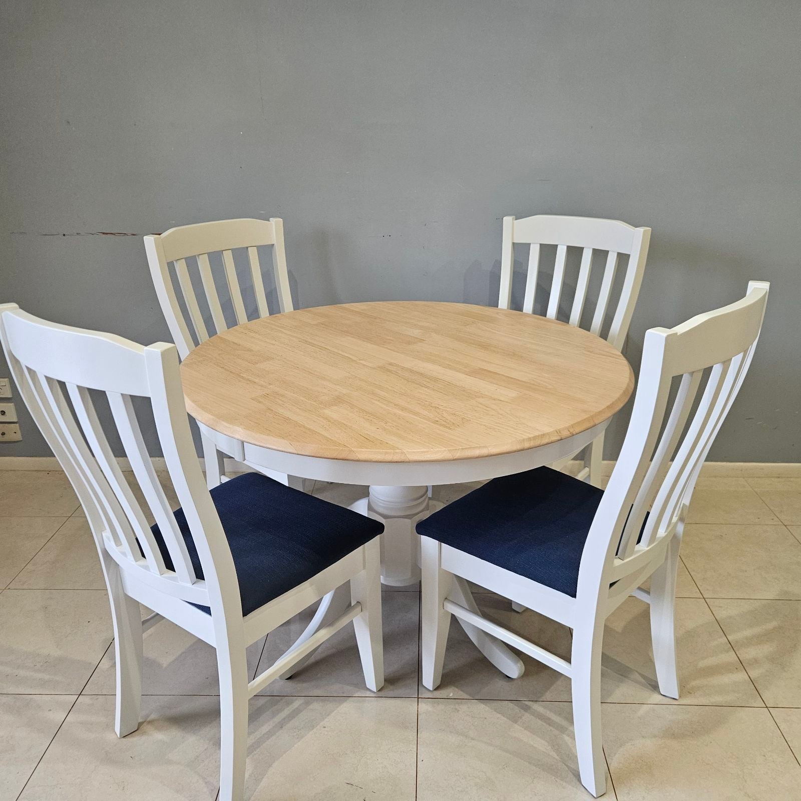 Dining Table Gumtree Windsor Chair Round Dining Table Chairs