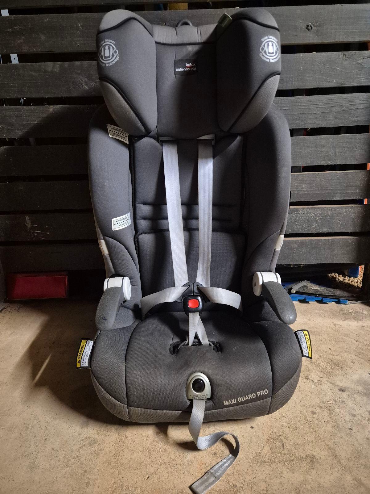 Britax Safe n Sound Maxi Guard Pro Car Seats in Port Macquarie