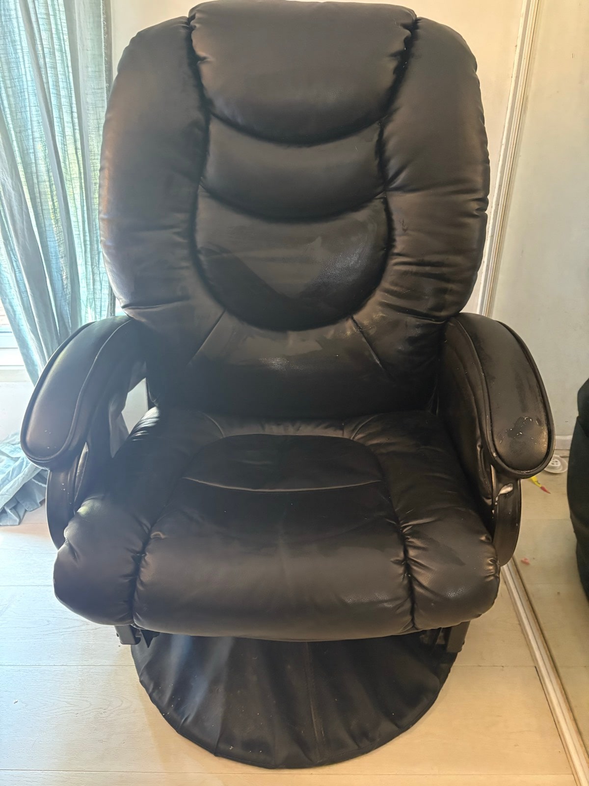 Baby bunting breastfeeding chair black Feeding in Arana Hills QLD