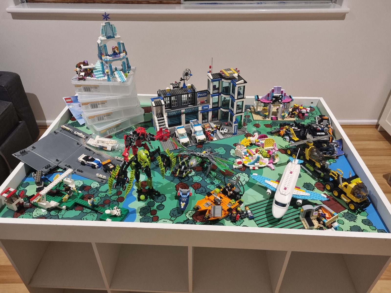 Lego Sets Gumtree Lego Table Lego Bundle Including Table Toys