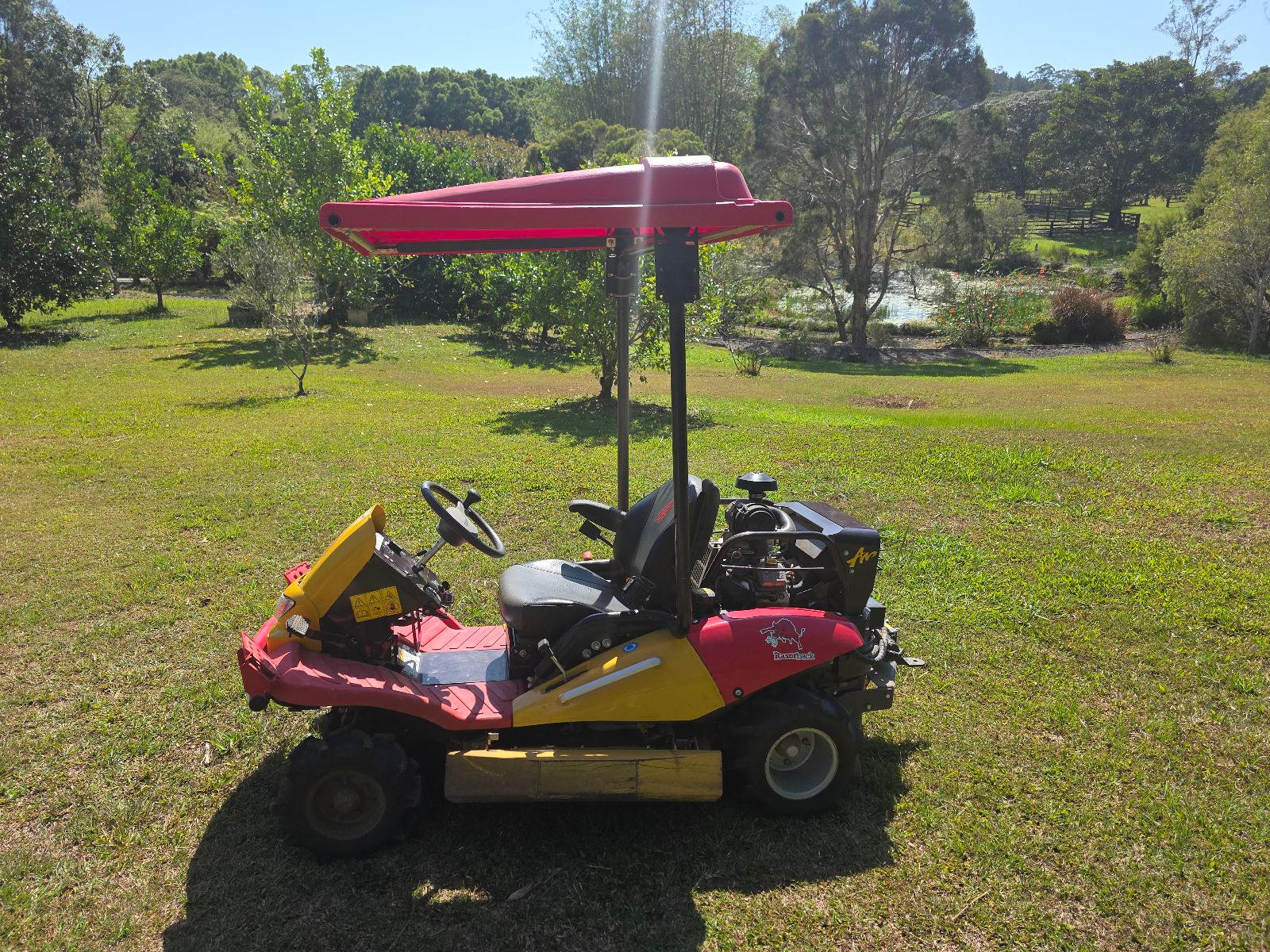 CMX2302 4WD RAZORBACK MOWER Gumtree Australia Gumtree