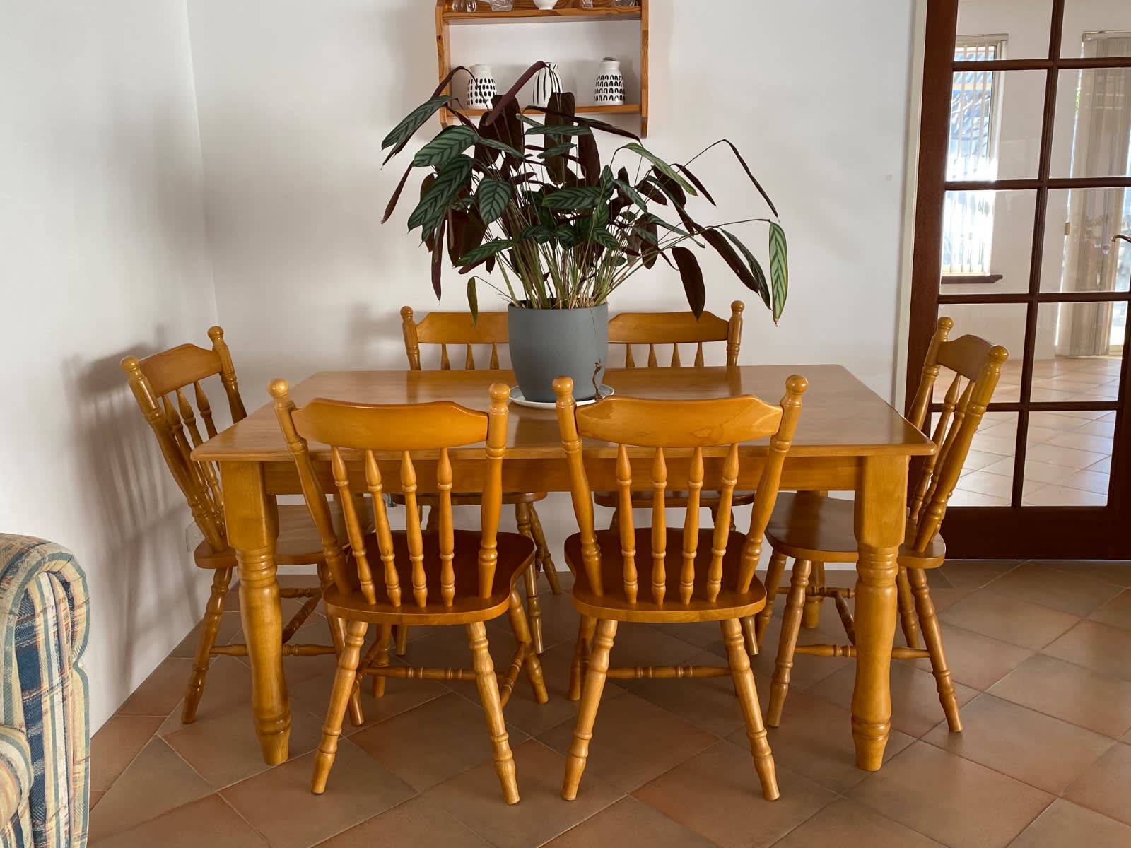 Six Chairs Dining Table And Chairs Gumtree Gumtree Australia