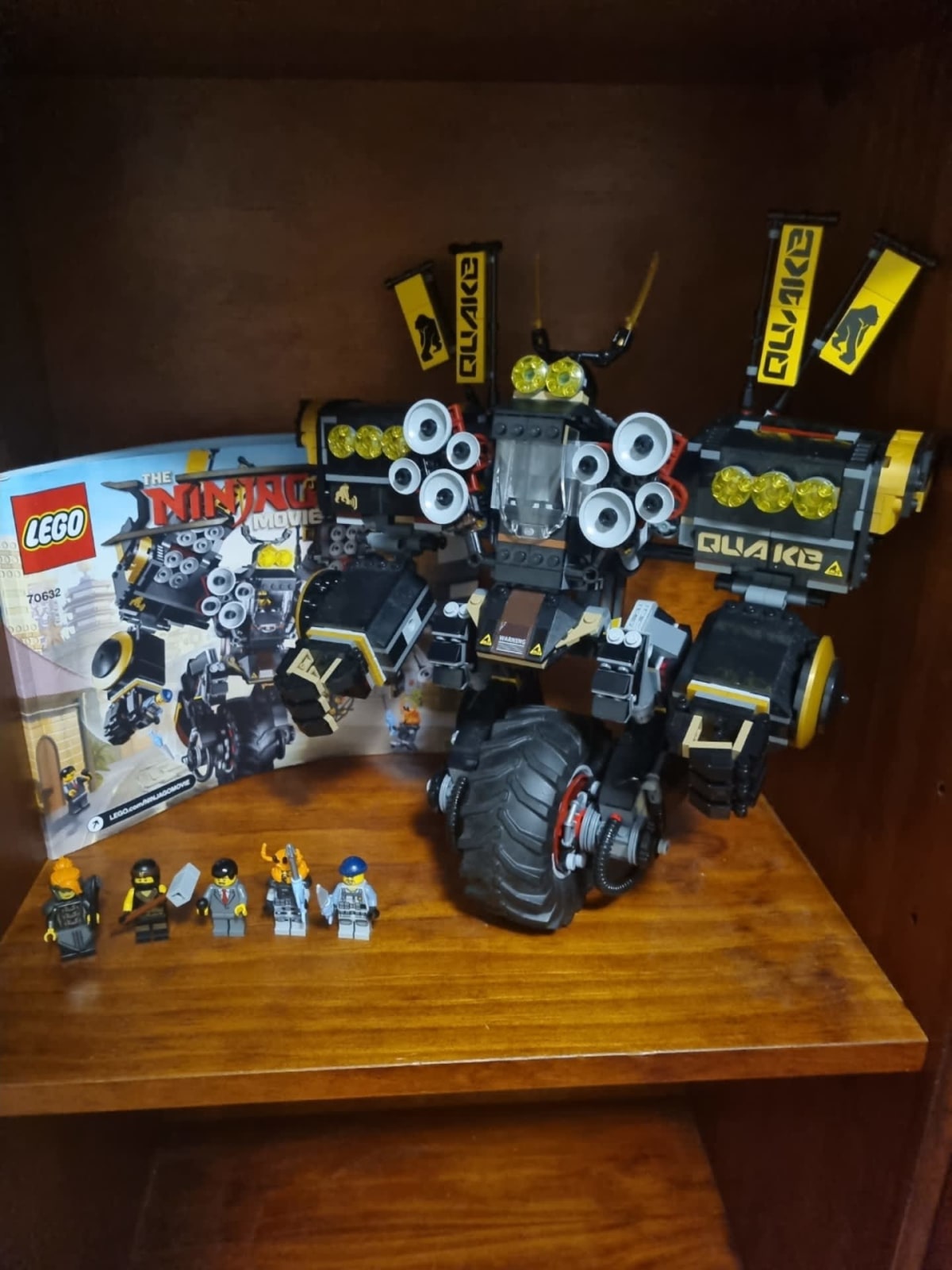70632-1-Lego Ninjago Movie- Quake Mech Toys Indoor in West