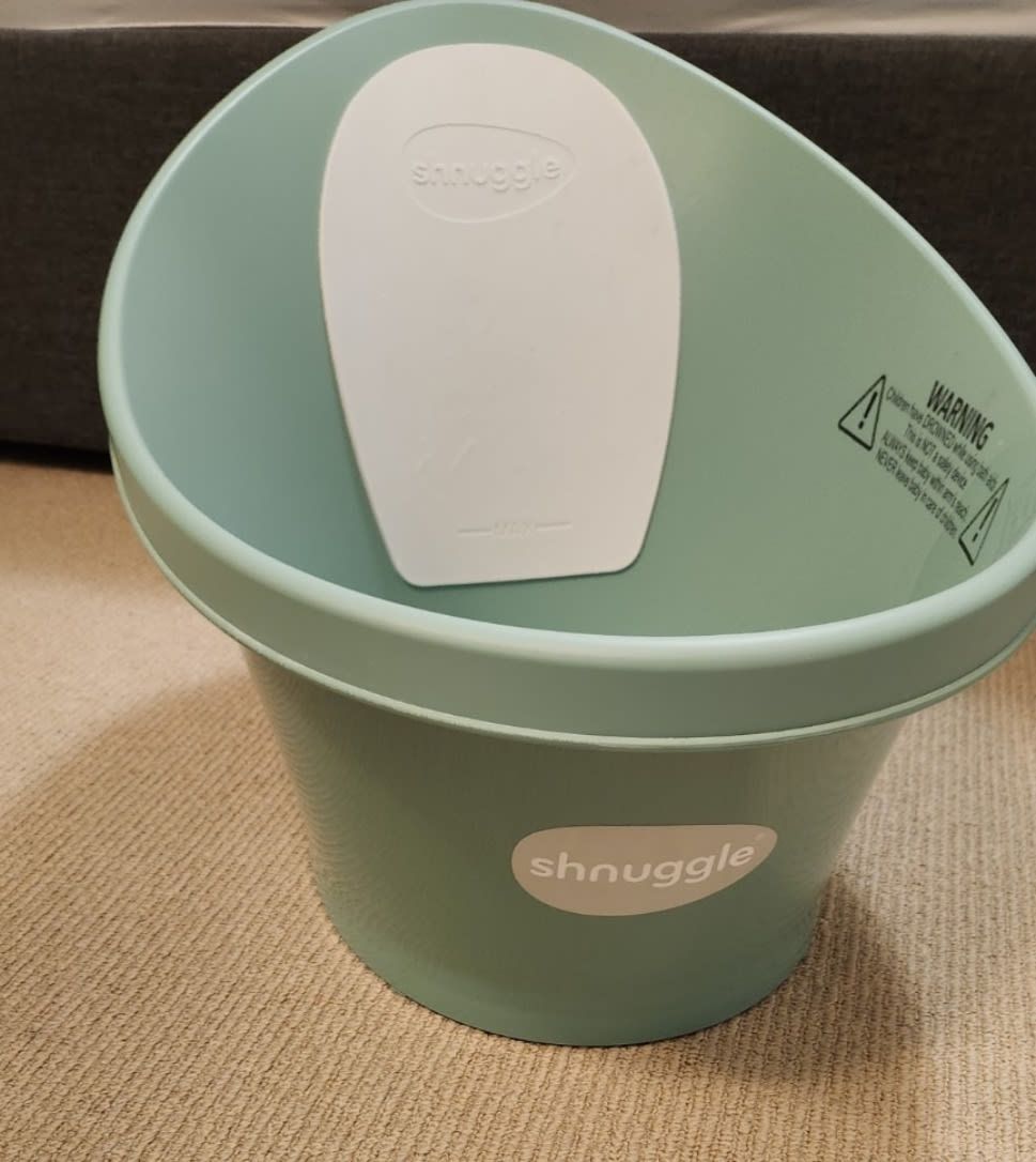 Shnuggle baby bath - used, excellent condition