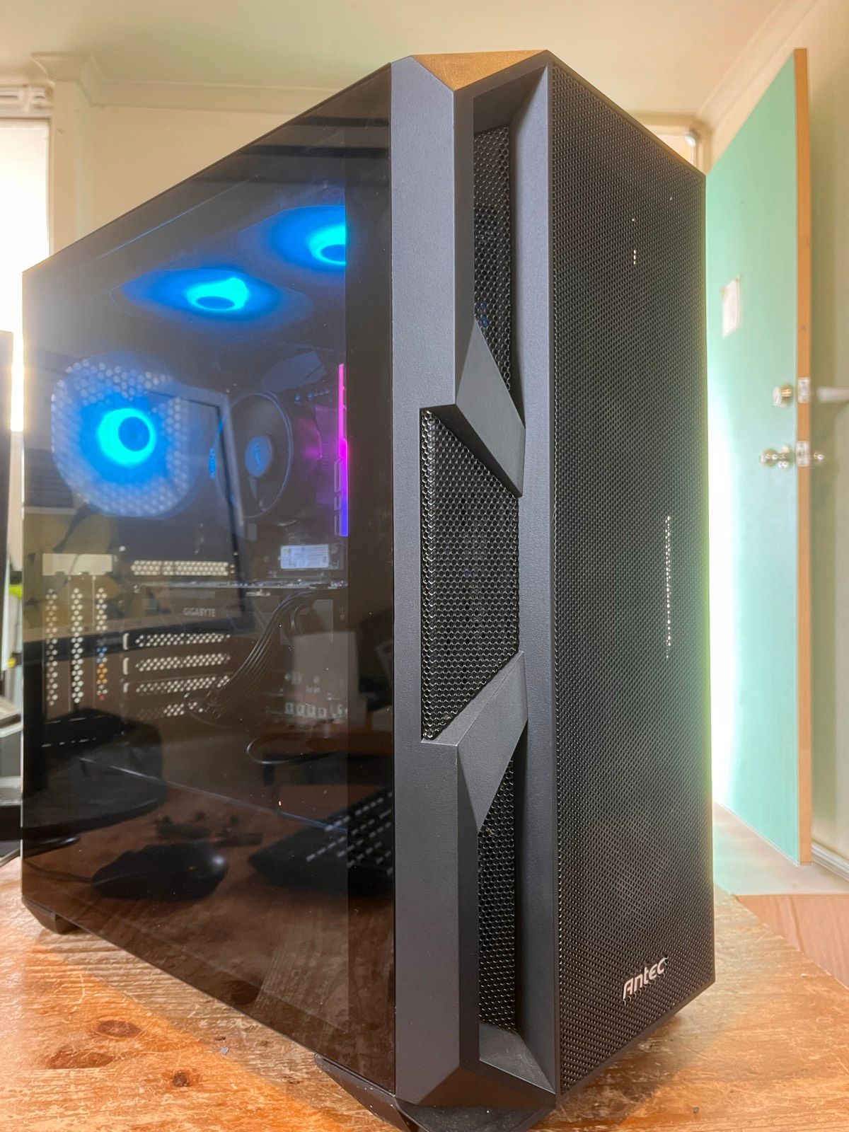 GAMING R5 3600X 16GB GTX 1070 8GB 256NVME 2TB