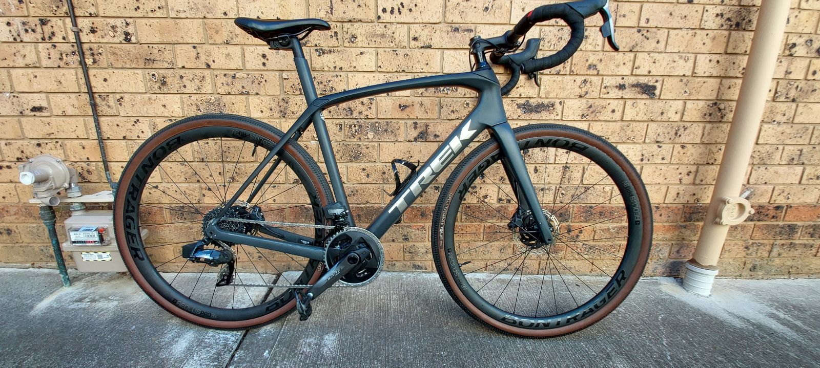Trek Domane sl7 Sram Force etap Men's Bicycles in Queanbeyan