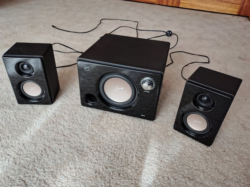Swan M10 monitor speakers great for PC and TV Computer