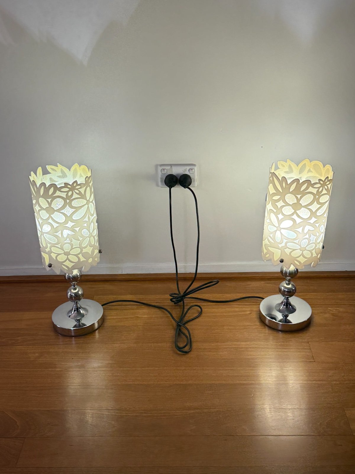 Bedside touch lamps x Gumtree Australia Gumtree