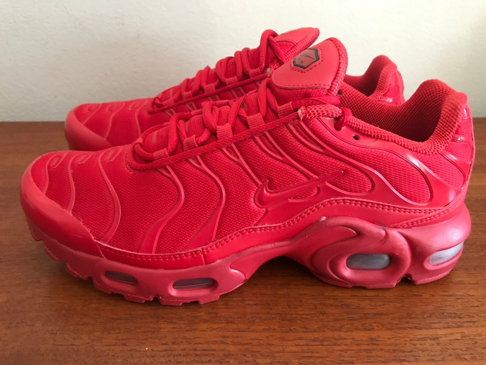 Nike Air Max Plus TN University Red Size Y7 / US Men's