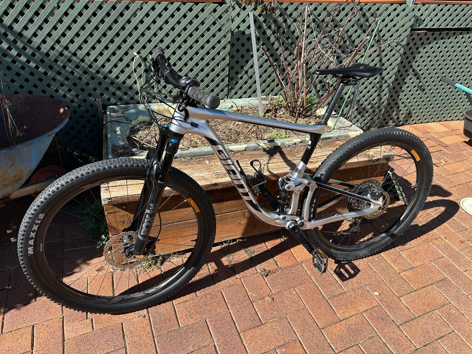 Bittoproperties Mountain Bike Uomo 26 Mountain Bike 2020 Giant