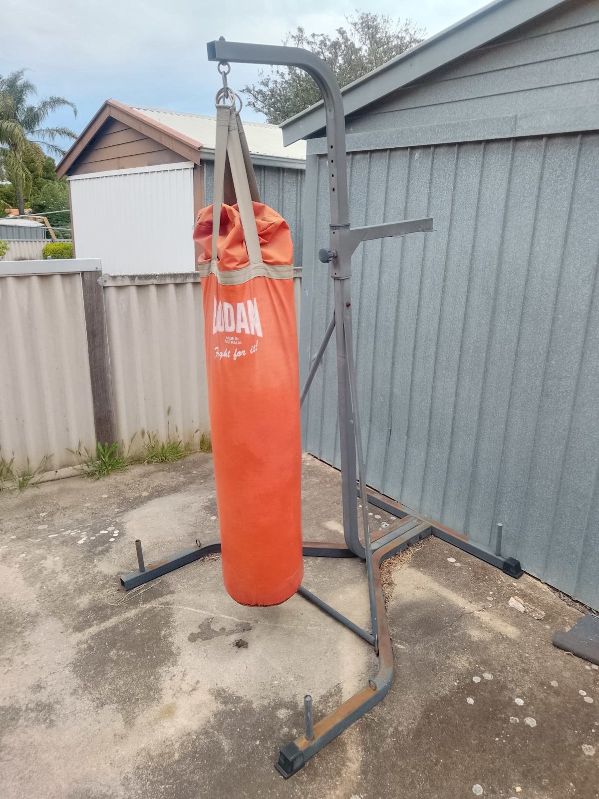 Boxing bag and stand Gumtree Australia Gumtree