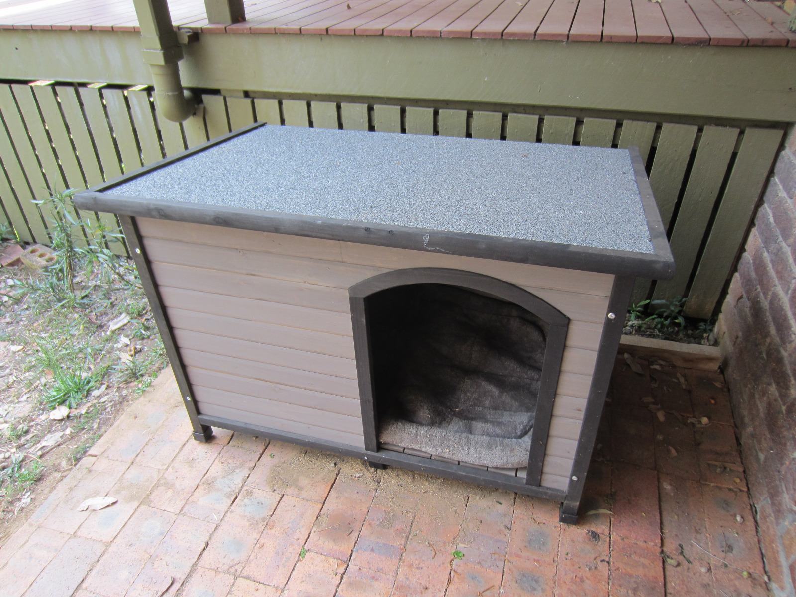 Large Fido and Fletch dog kennel Pet Products Gumtree Australia