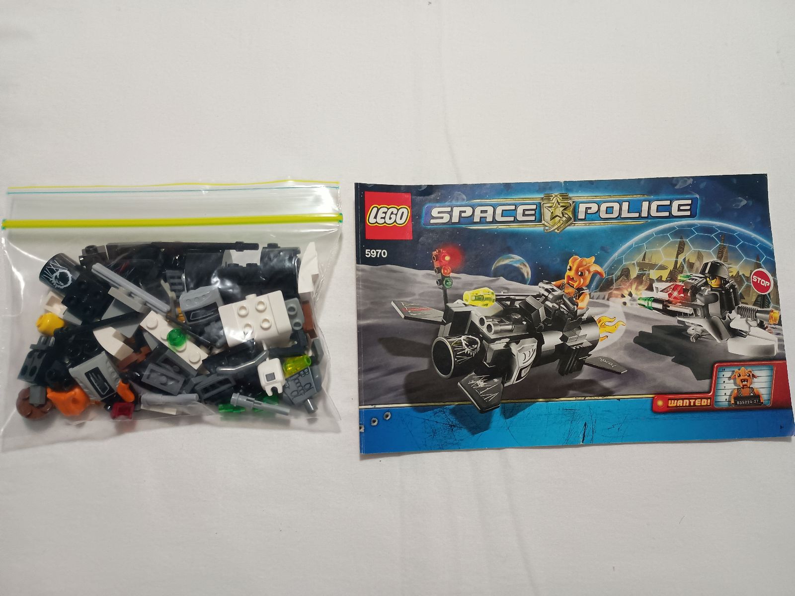 LEGO Space Police: Freeze Ray Frenzy 5970-1 USED COMPLETE