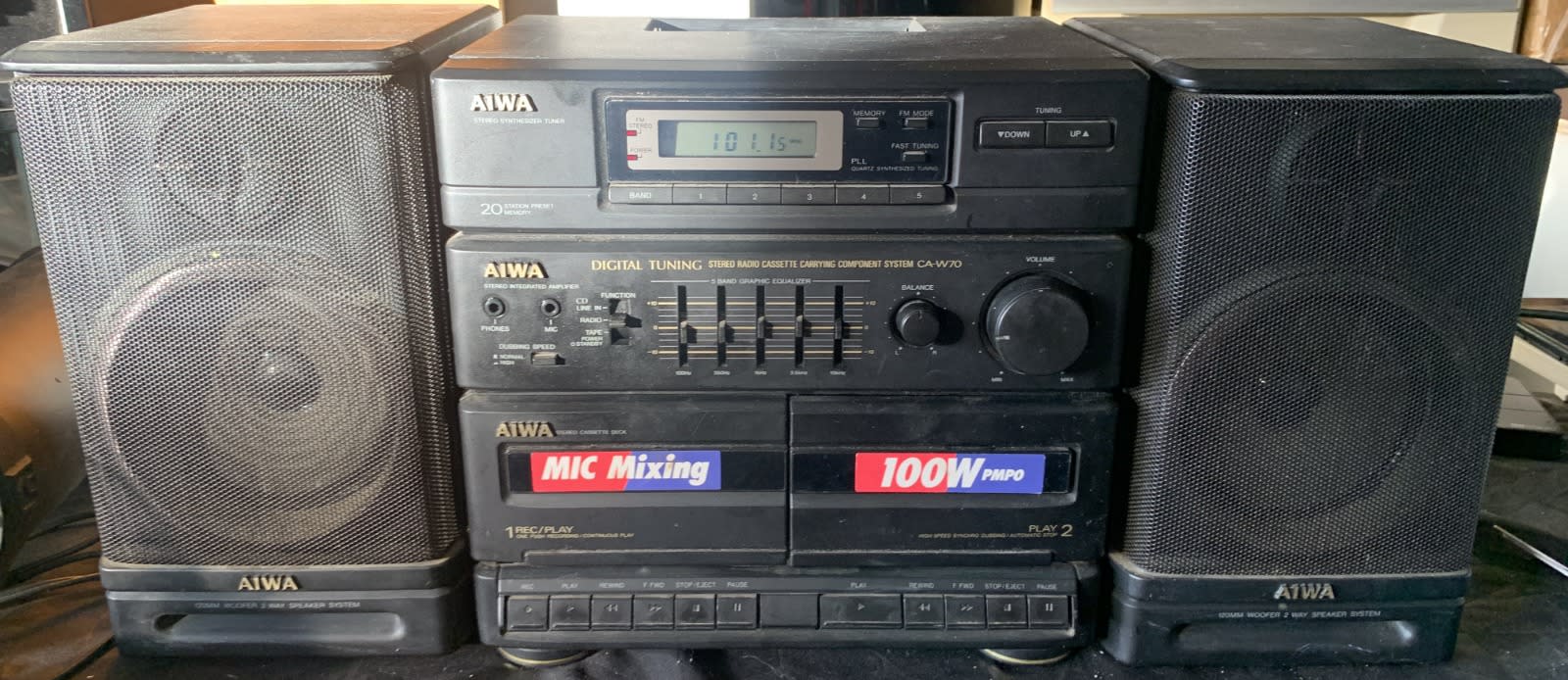 AIWA CA-W70 Stereo Radio Cassette Carrying Component System