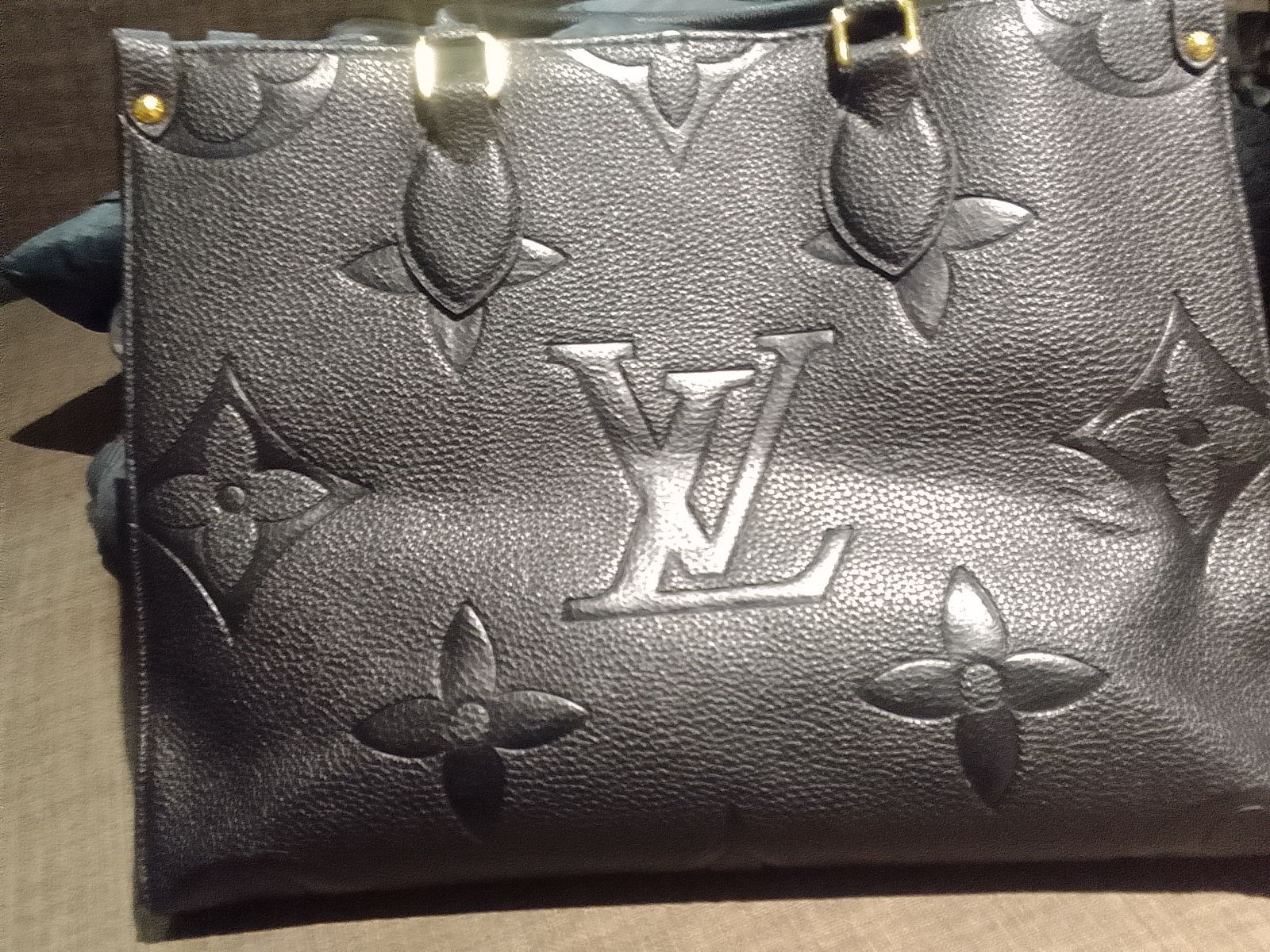 LOUIS VUITTON NEVERFULL SERIAL NUMBERED BAG Bags