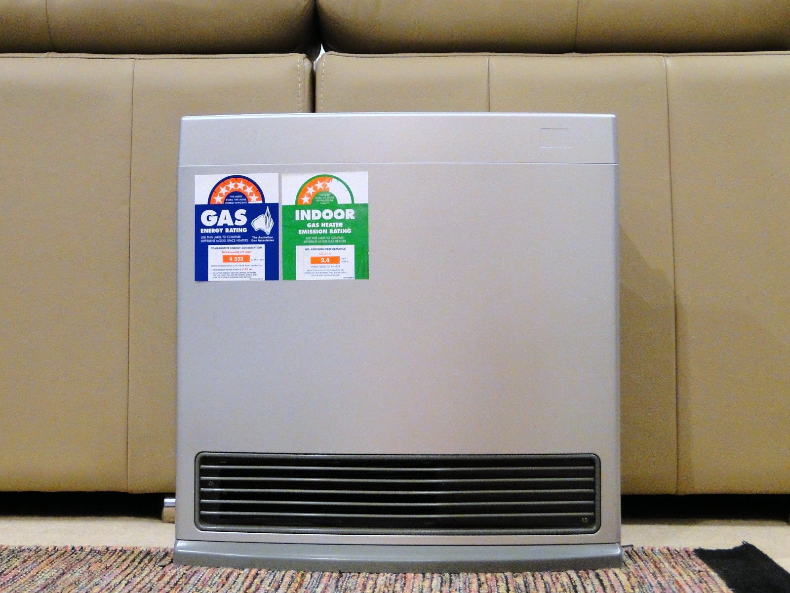 Gas Convector Natural Gas Rinnai Capella 18 WARM UP With A