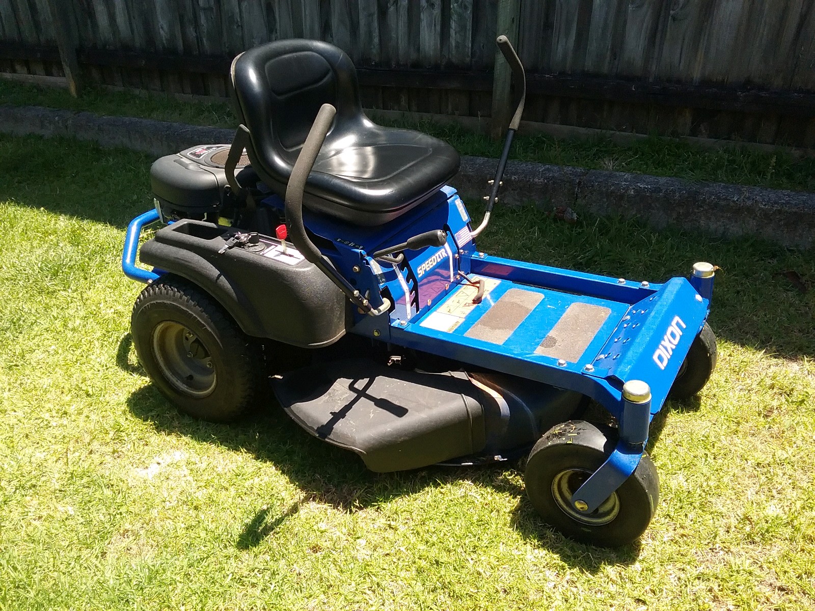 Dixon Speedztr 46 Dixon 46 Zero Turn Dixon Ztr 30 SOLD Dixon