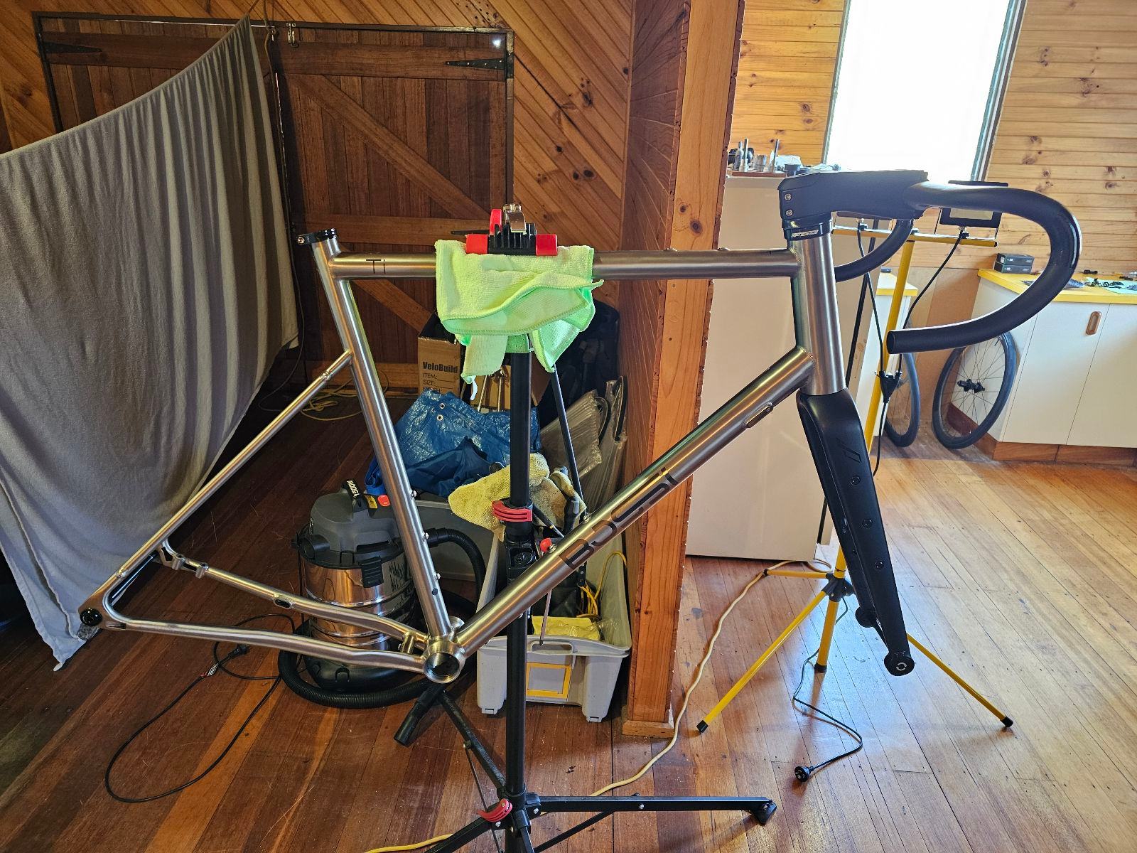 Gravel Bike Bossi Grit Titanium Men's Bicycles in