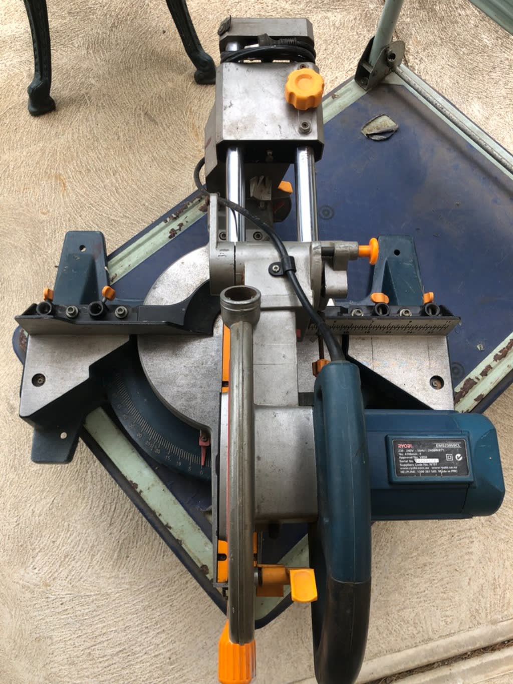 Ryobi EMS2305SCL Twin Rail Sliding Compund Mitre Saw-2400W