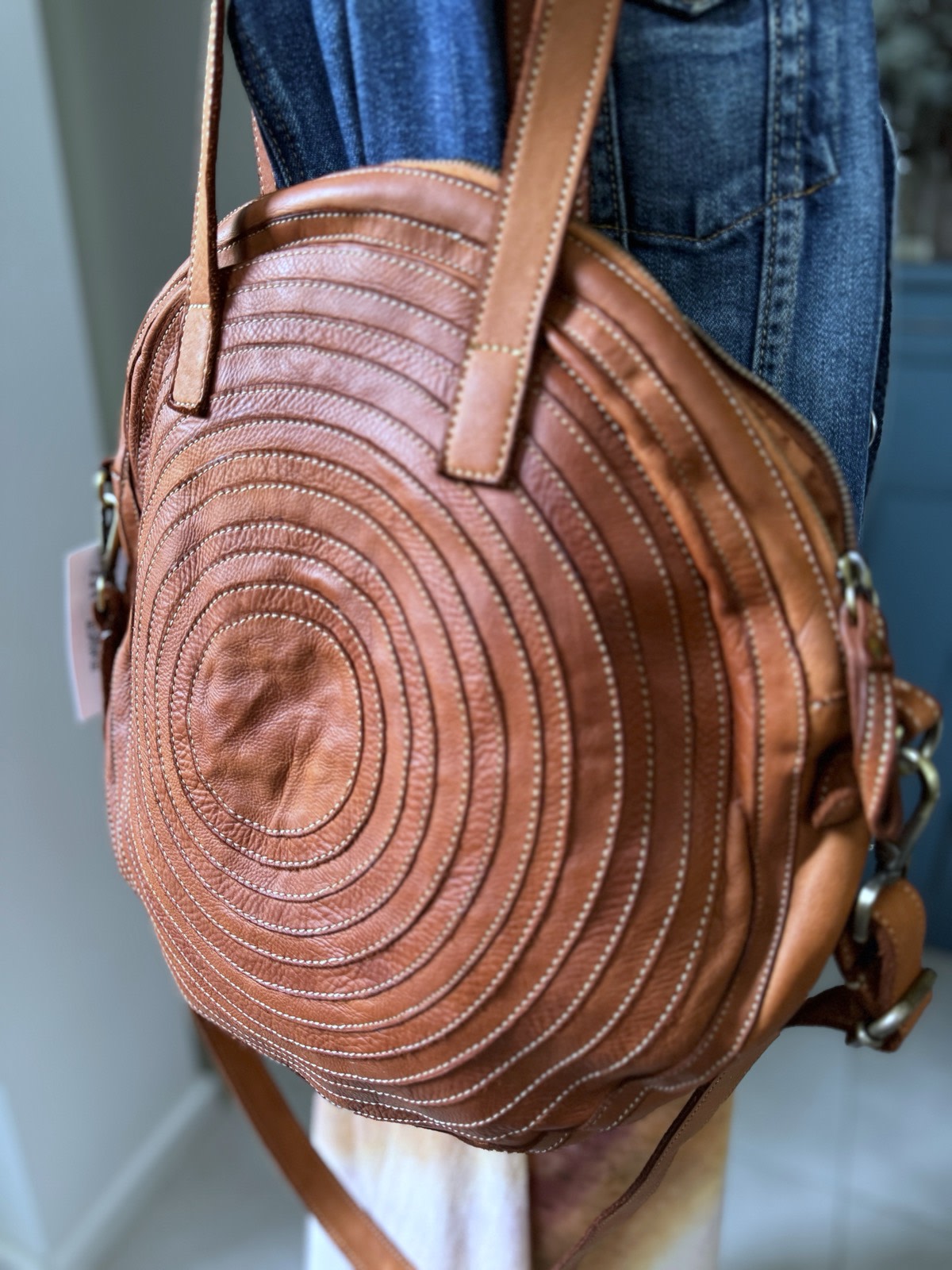 BARGAIN Beautiful Unique Round Leather Handmade in Italy