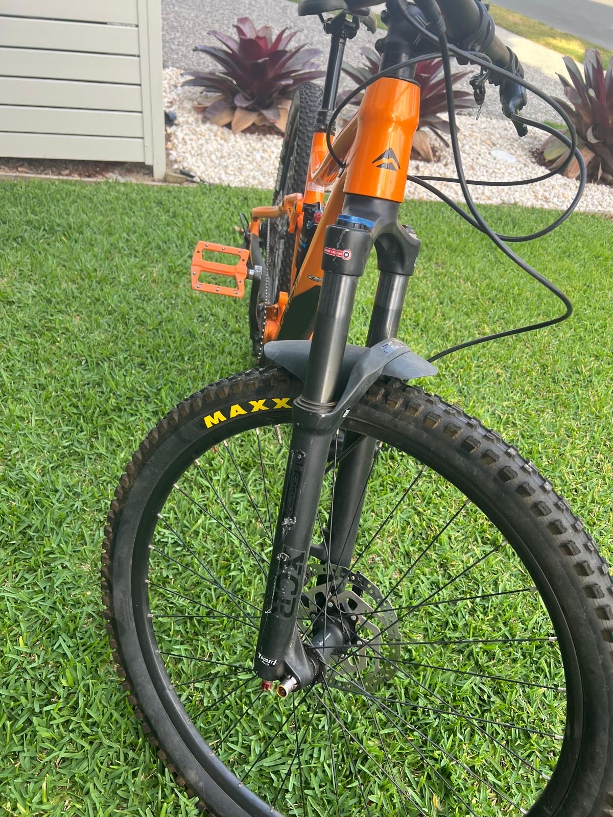 Merida One-Twenty 400 (2023) Men's Bicycles in Upper Kedron