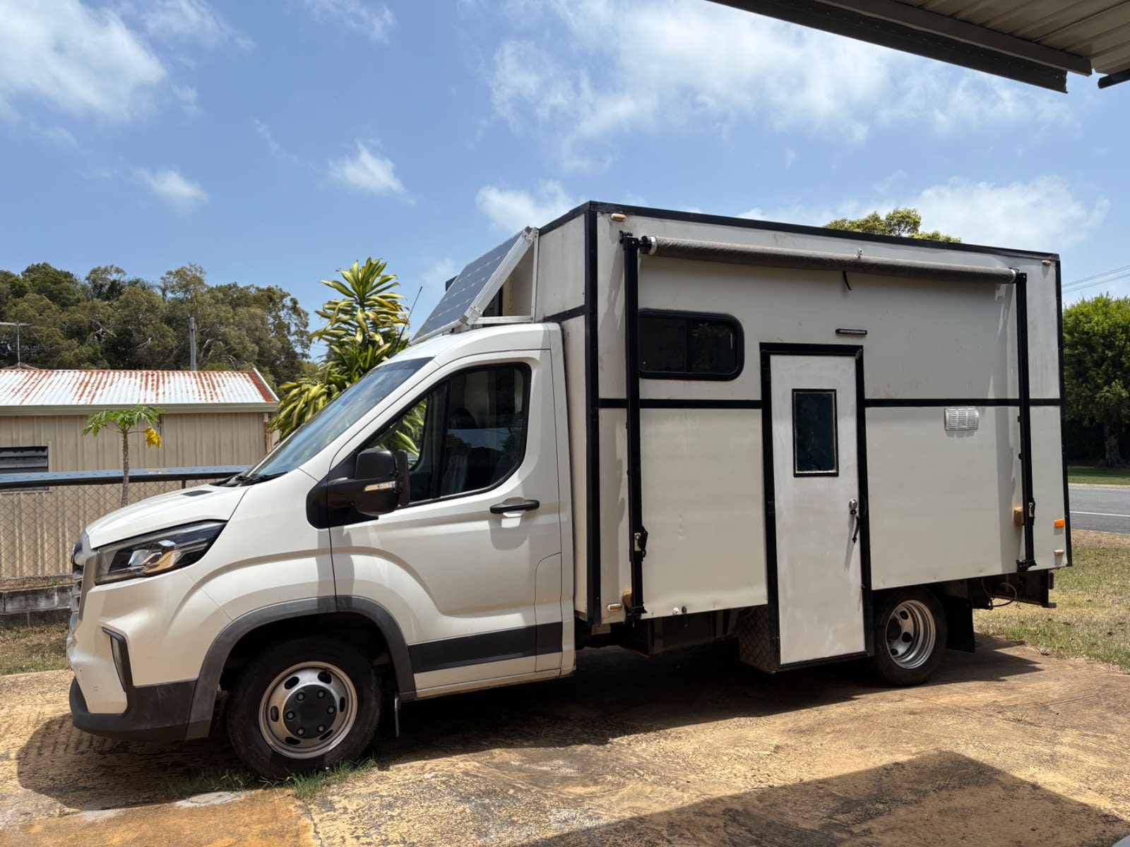 Other LDV Deliver Automatic Van/Minivan Cars, Vans Utes