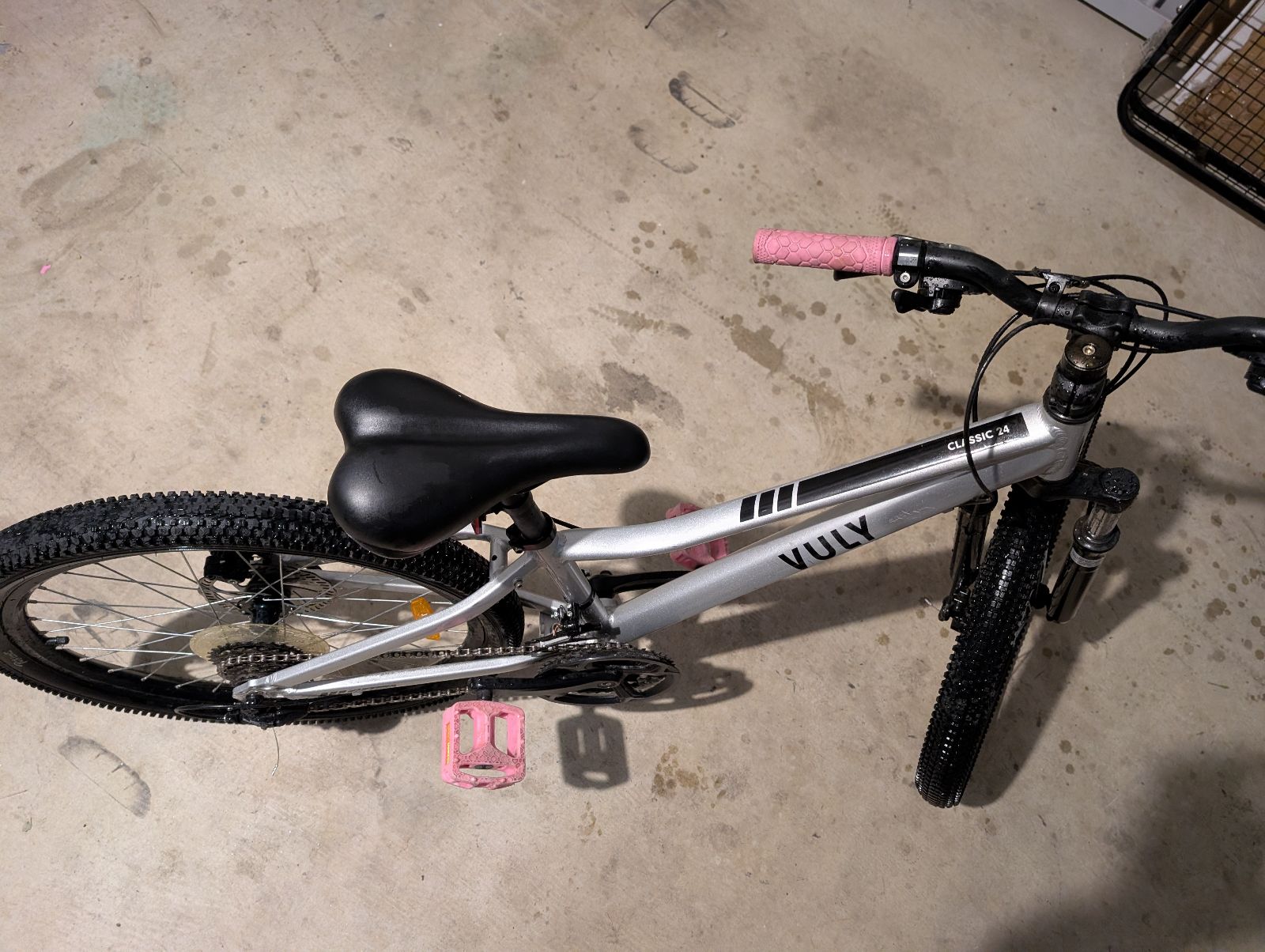 Girls 24 inch mountain bike Kid's Bicycles in Clyde VIC