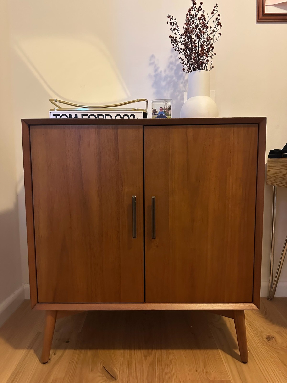 Bar cabinet gumtree discount