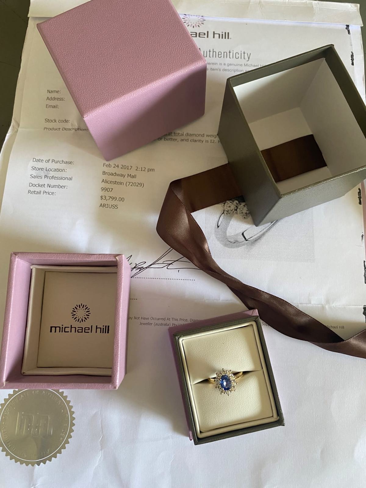 Engagement ring yellow and white gold carat/saphire