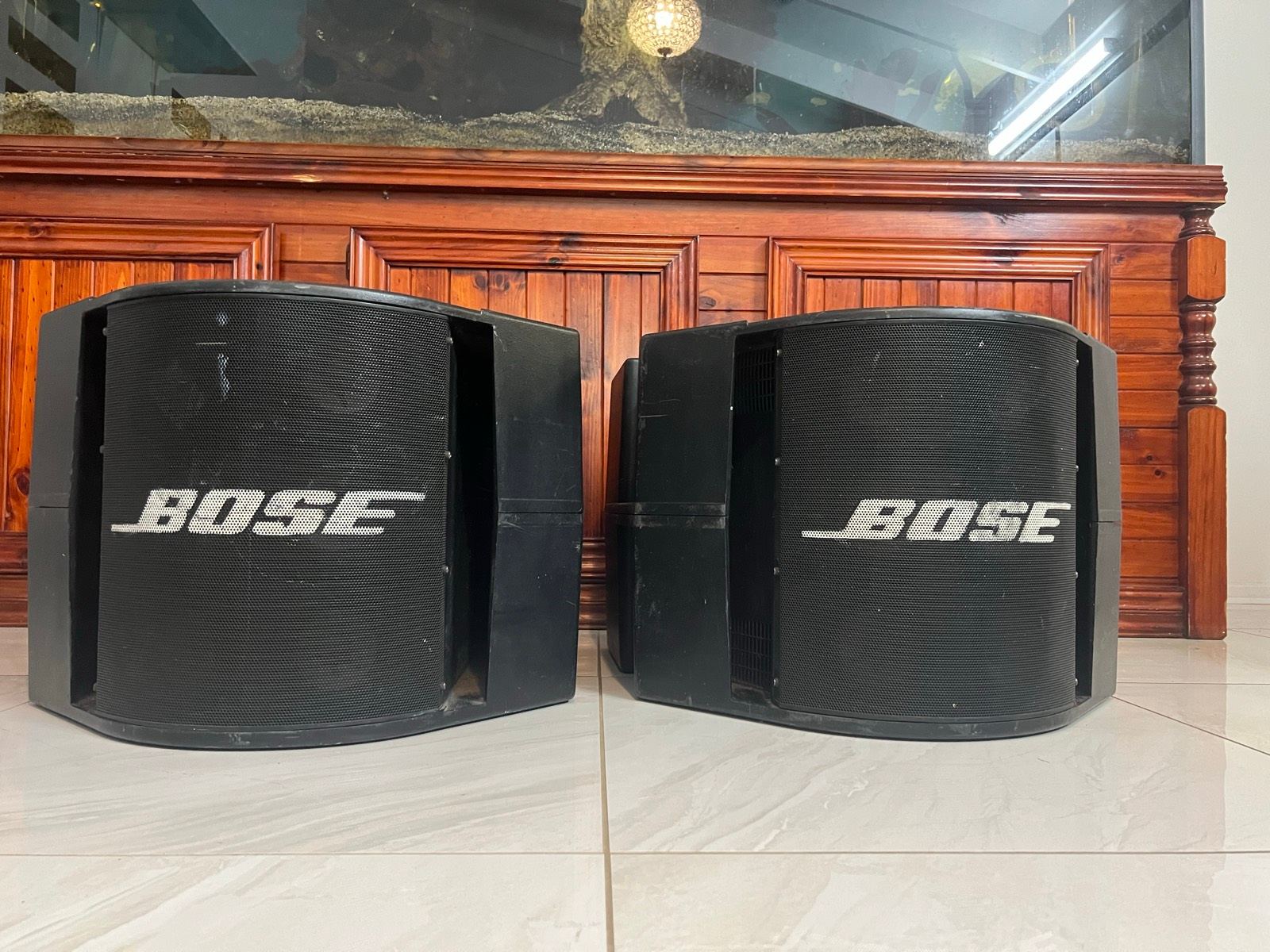 Bose Acoustimass Professional Powered Speaker System 2x Bose