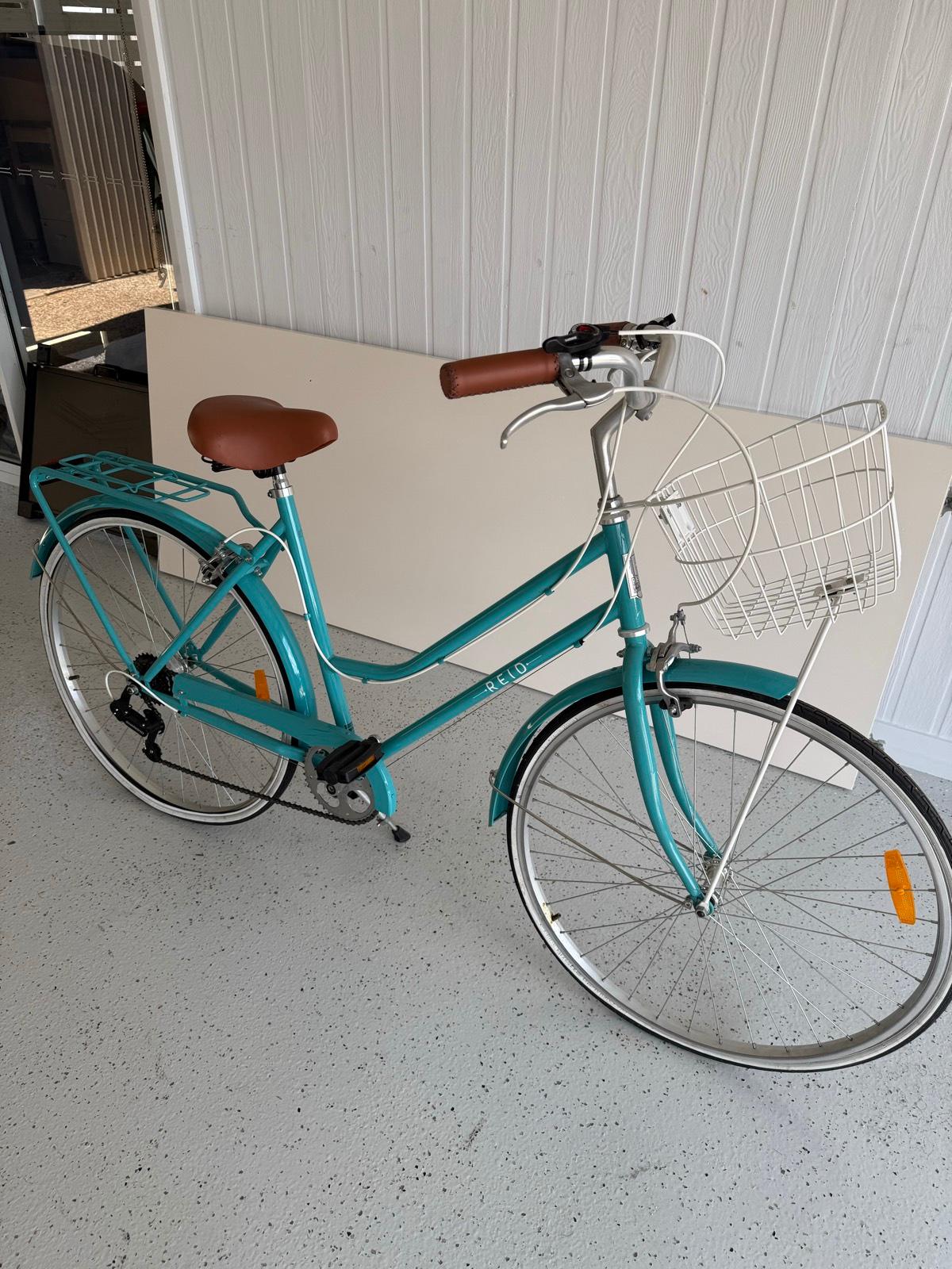 Cruiser Bike near new Women's Bicycles in Middle Ridge QLD