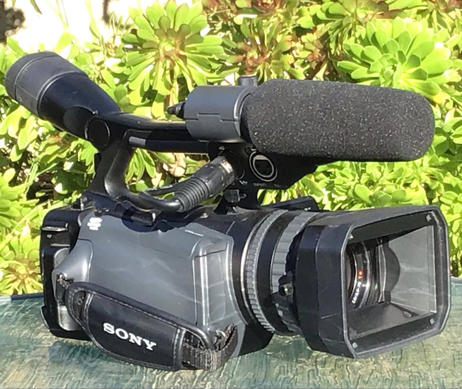 Sony HDV DVCAM video camera Video Cameras in Forrestfield