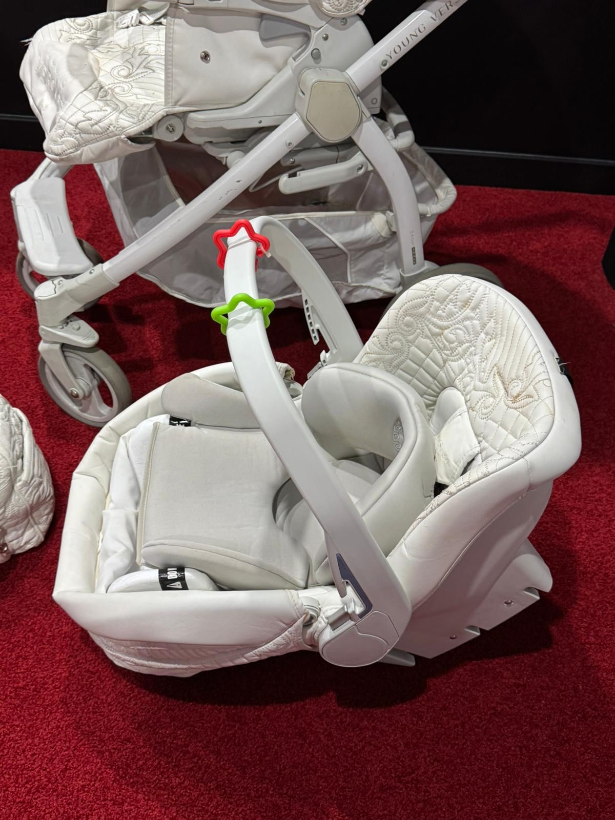 Set Gucci Strollers Gucci Bassinet-Stroller Combo In Beige And