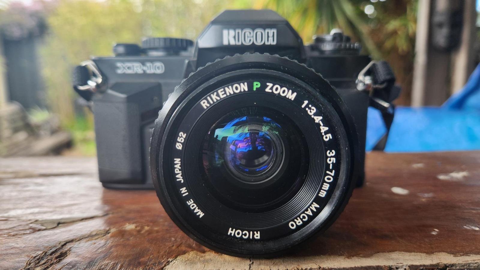 Ricoh XR-10 35mm Film Camera Rikenon P Zoom 35-70 Macro