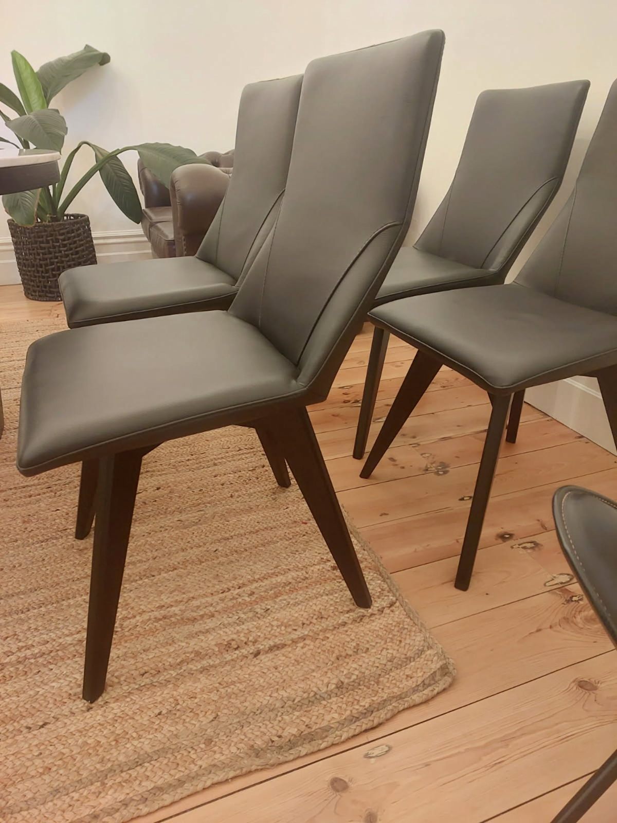 Dining Room Black Leather Chairs Gumtree Australia Gumtree