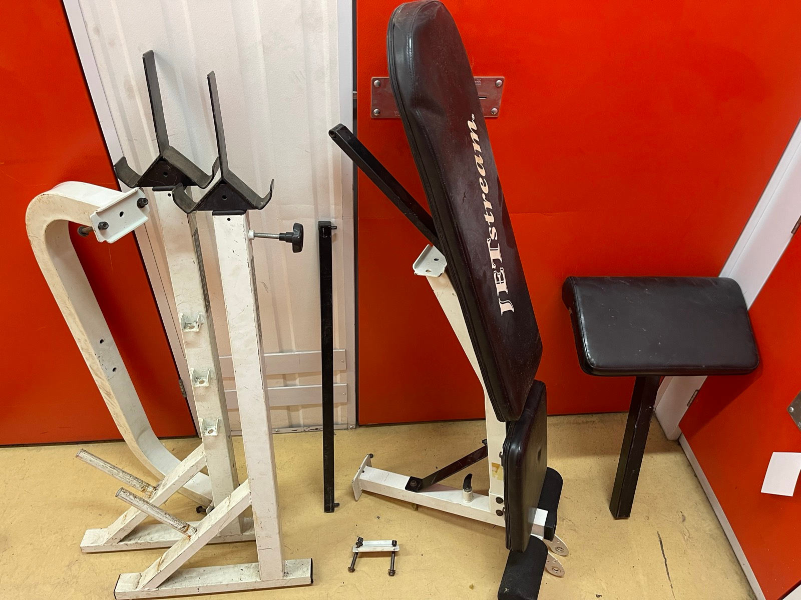 bench press shpock weights bench