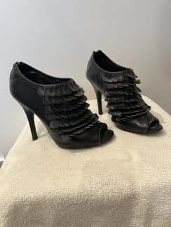 Well worn hot sale shoes gumtree