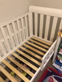 Baby cot shop bed gumtree