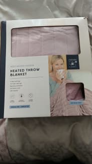 Soq heated best sale throw rug