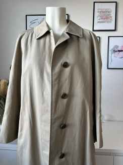 Burberry trench coat gumtree hotsell