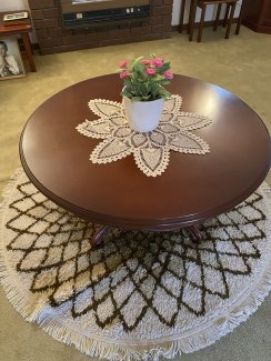 Round coffee table gumtree discount